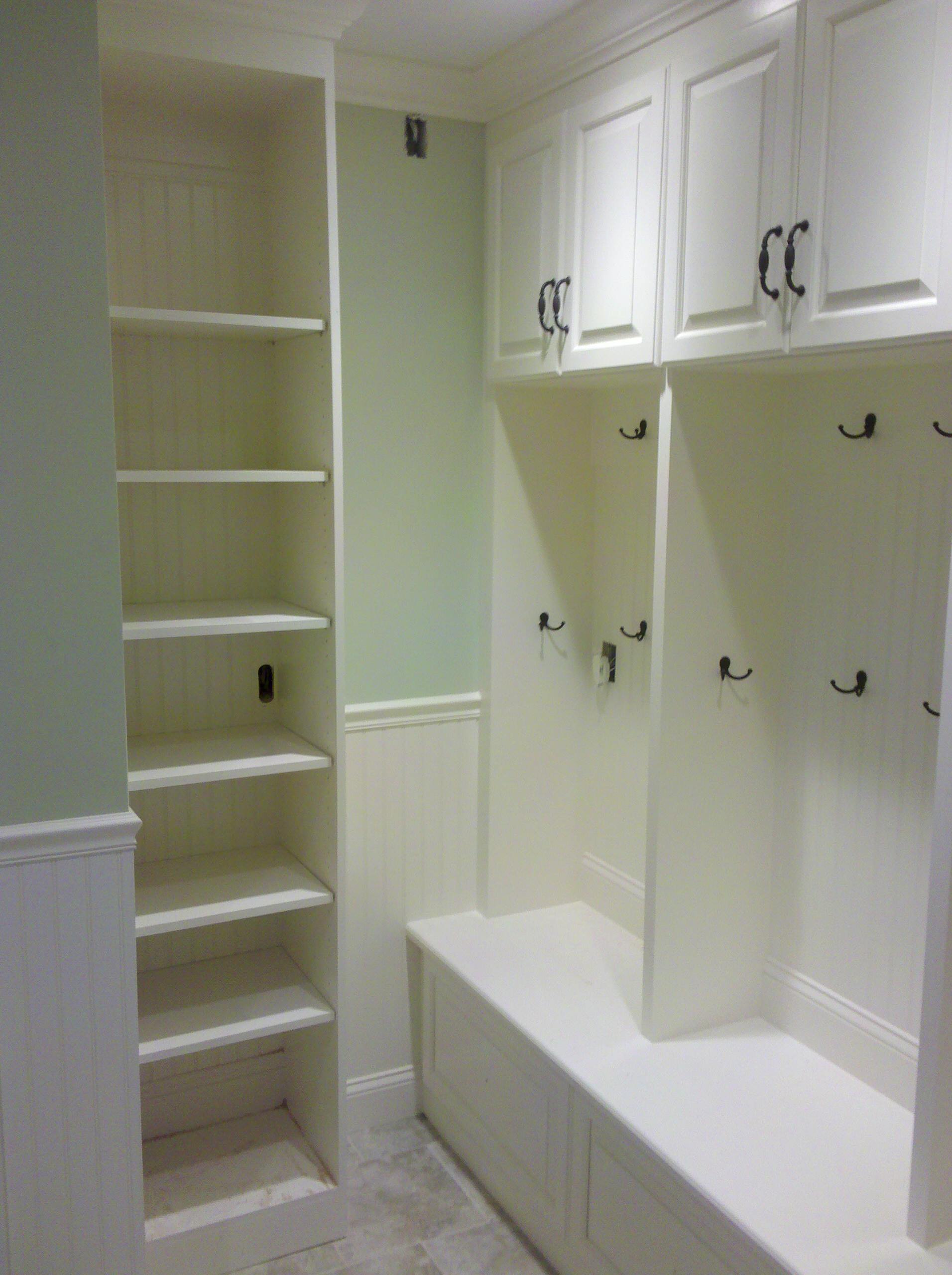 Seattle Custom Entryway Storage & Mudroom Lockers