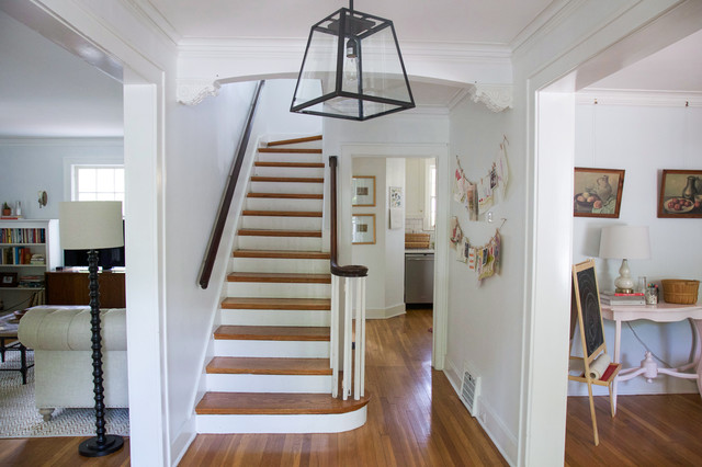 Old Staircases, a Dutch Kitchen, and More Cozy Goodness: Friday Finds