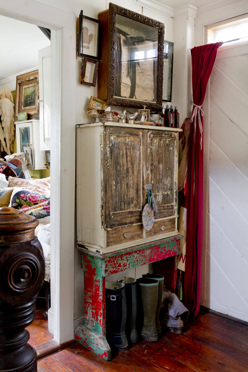 Shabby-Chic Style Entryway Design Ideas, Inspiration & Images - February  2023 | Houzz IN