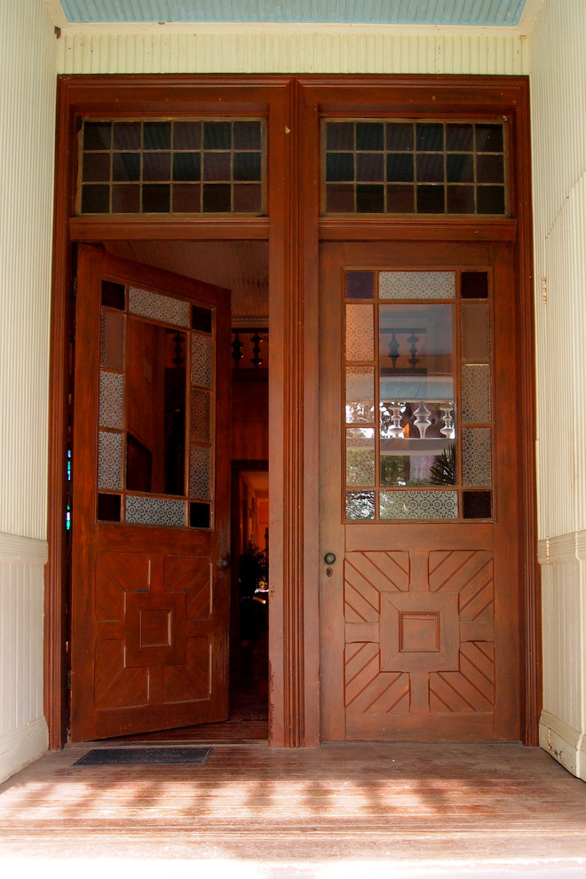 Immagine di un ingresso o corridoio classico
