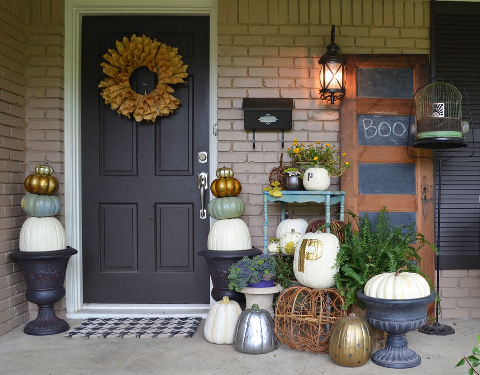 Inspiration for an eclectic single front door remodel in Dallas