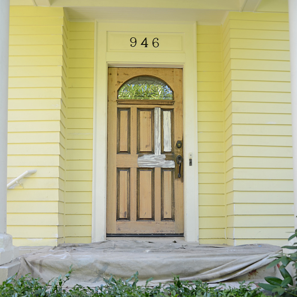 Oh là làFine Paints of Europe High Gloss Red Door Traditional