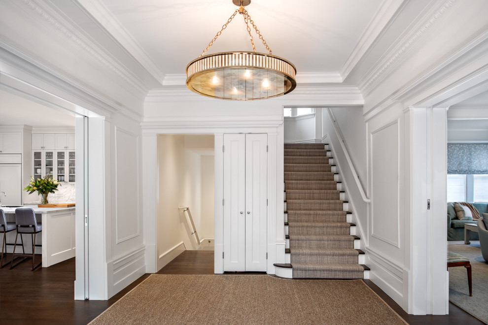 Example of a transitional entryway design in San Francisco