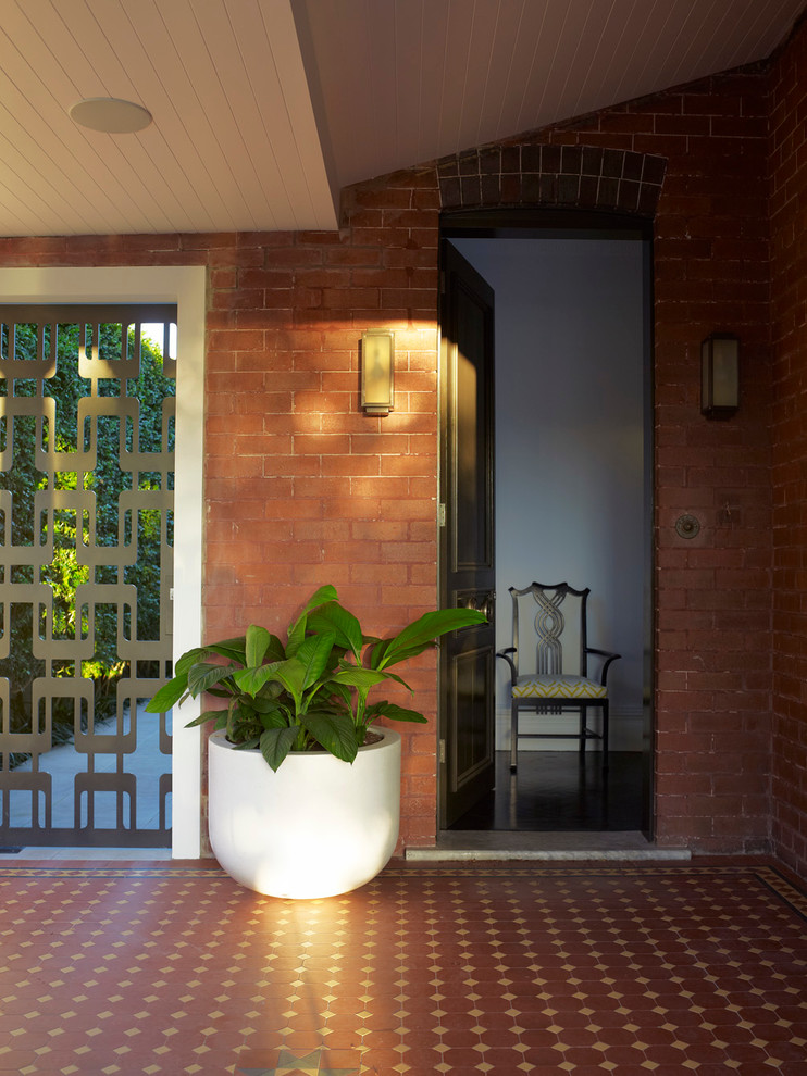 Design ideas for a traditional entrance in Sydney.