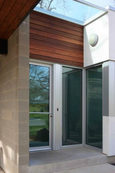 Photo of a modern entrance in Austin.