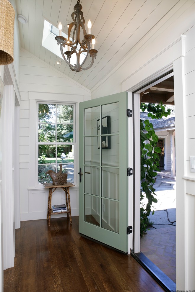 Inspiration for a classic entrance in San Francisco.