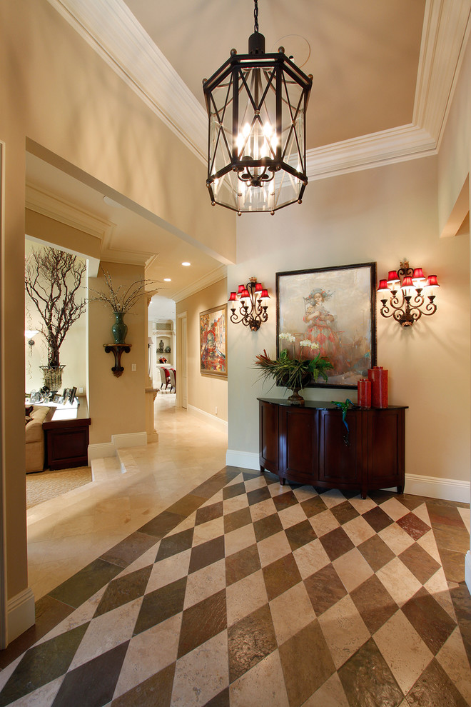 Inspiration for a classic entrance in San Diego.