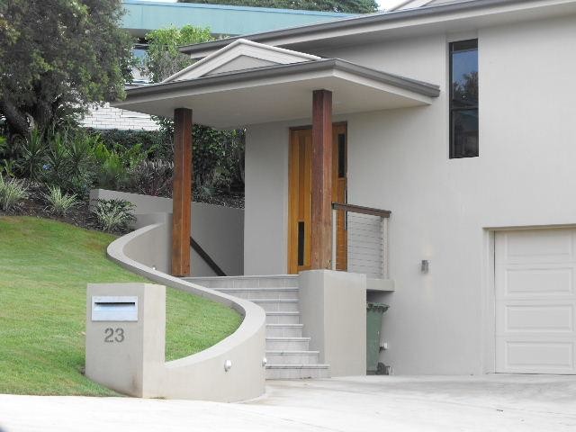 Design ideas for a contemporary entrance in Sunshine Coast.