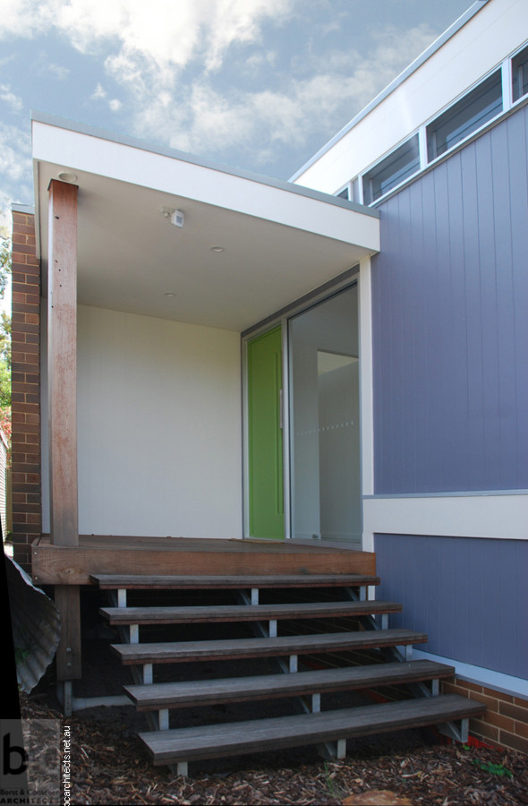 Example of a minimalist entryway design in Wollongong
