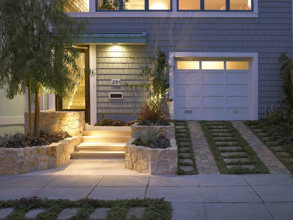Elegant entryway photo in San Francisco