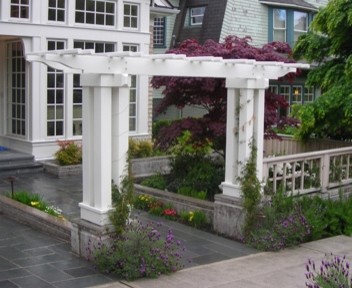 Photo of a medium sized classic entrance in Seattle with slate flooring.