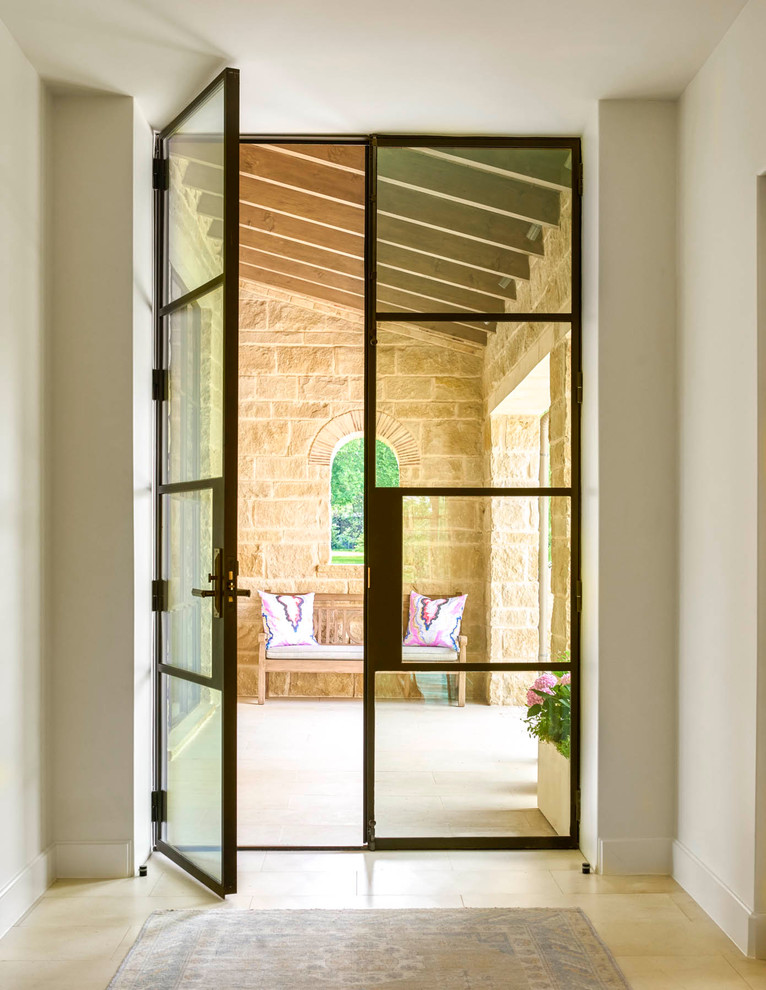 This is an example of a contemporary entrance in Dallas.