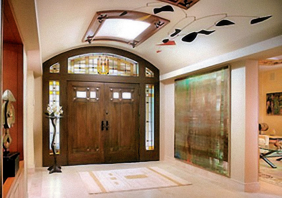 Geräumiges Modernes Foyer mit beiger Wandfarbe, Kalkstein, Doppeltür und Haustür aus Metall in New York