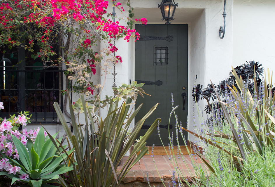 Inspiration for a mediterranean entryway remodel in Los Angeles