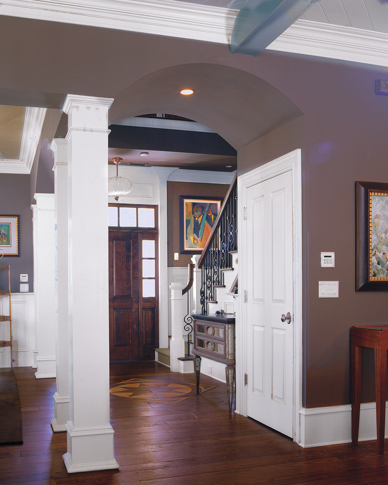Inspiration for a timeless entryway remodel in Charleston