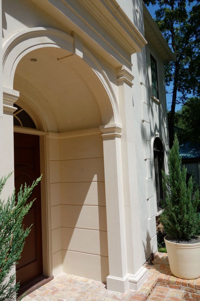 Photo of a mediterranean entrance in Houston.