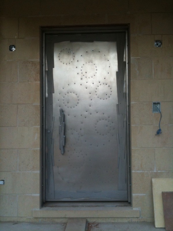 Сломалась железная дверь. Шпаклевка для металлической двери.