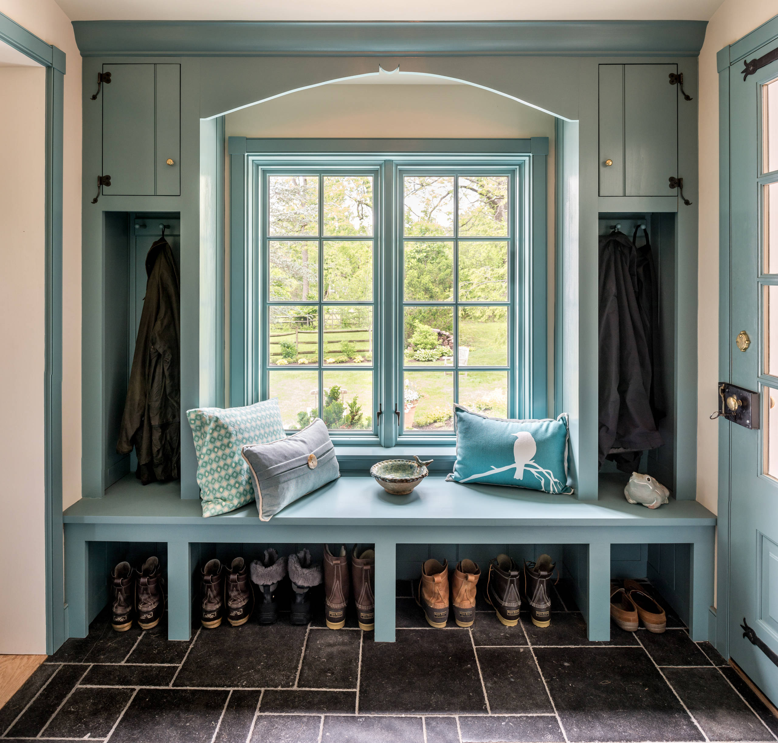 15 Small Entryway Storage Ideas - The Turquoise Home