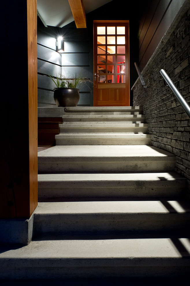 This is an example of a contemporary entrance in Calgary.