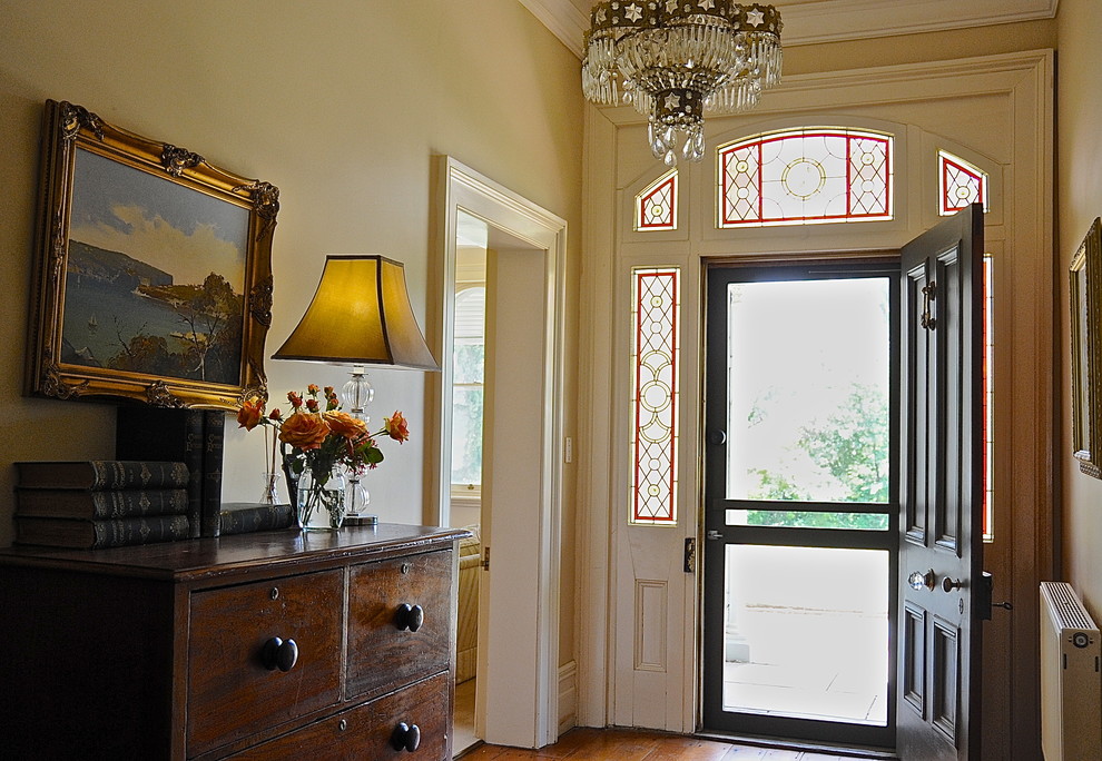 Inspiration for a timeless entryway remodel in Sydney