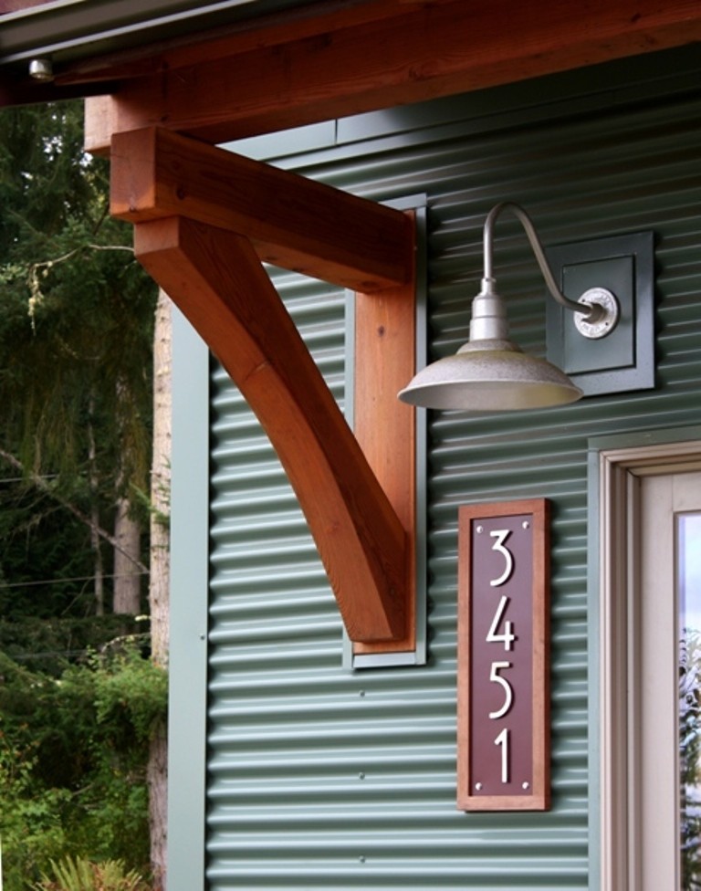 Example of a trendy entryway design in Seattle