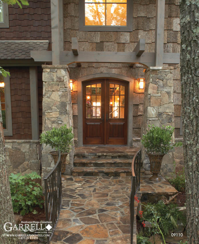 This is an example of a classic entrance in Atlanta.