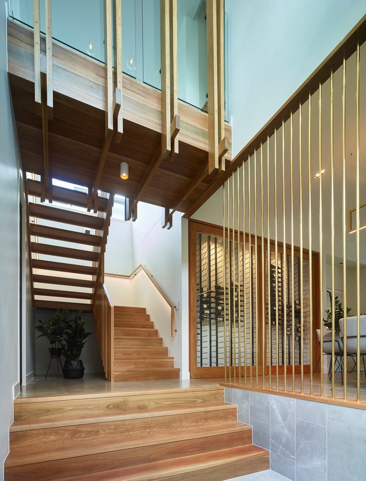 Cette image montre un escalier design de taille moyenne.