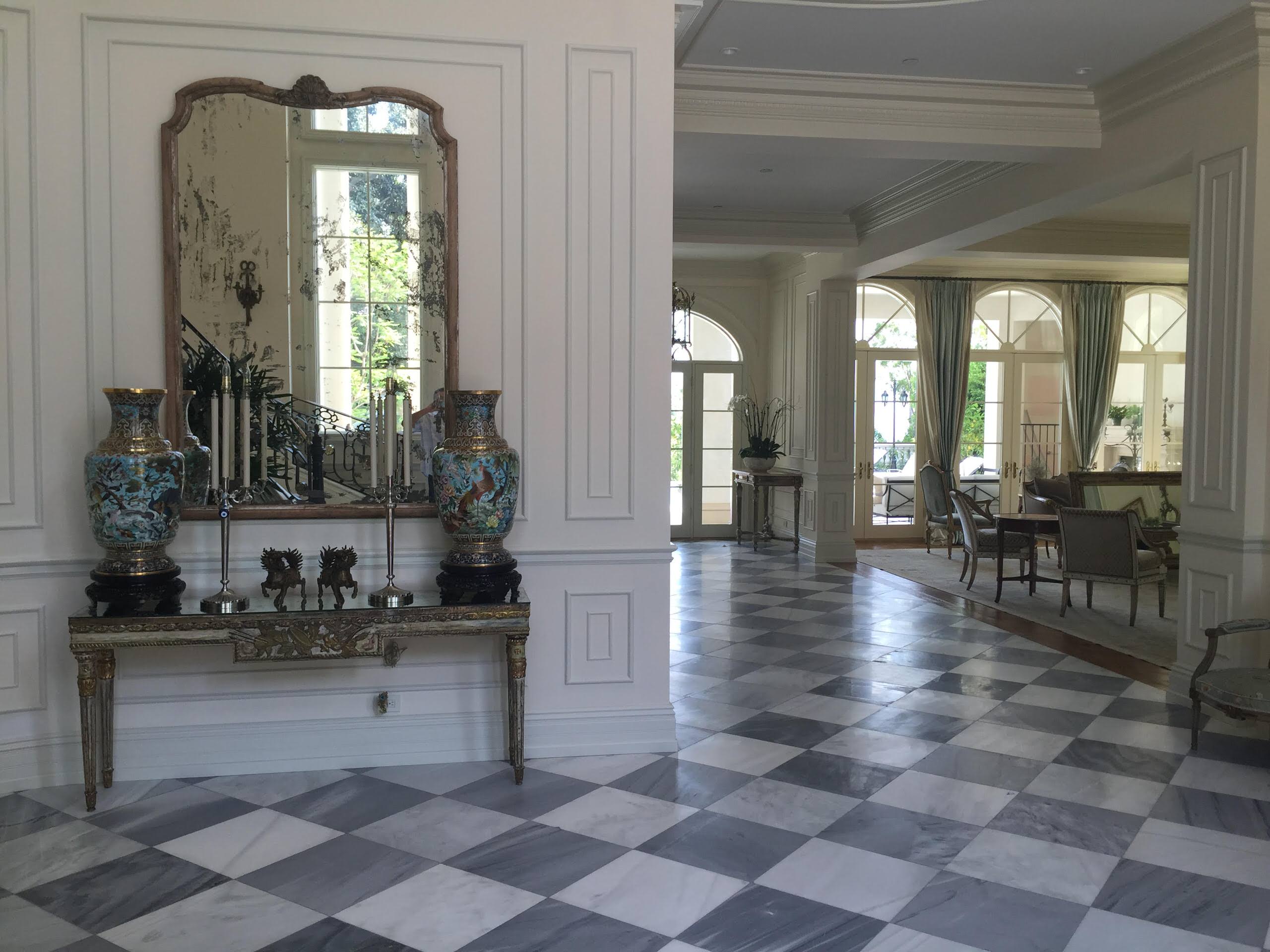おしゃれな玄関 大理石の床 画像 21年9月 Houzz ハウズ おしゃれな玄関 大理石の床 画像 21年9月 Houzz ハウズ