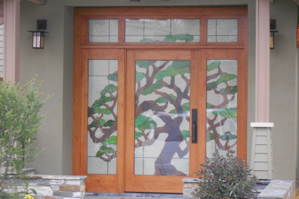 Moderne Haustür mit grüner Wandfarbe, Einzeltür und heller Holzhaustür in San Diego