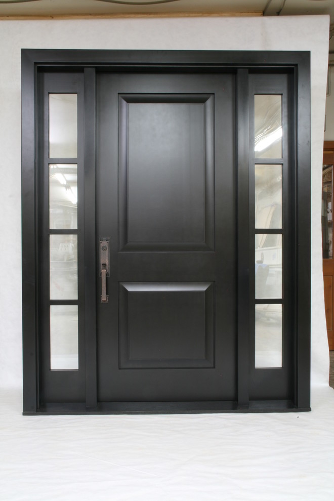 Traditional Maple door with sidelites Traditional Entry Calgary