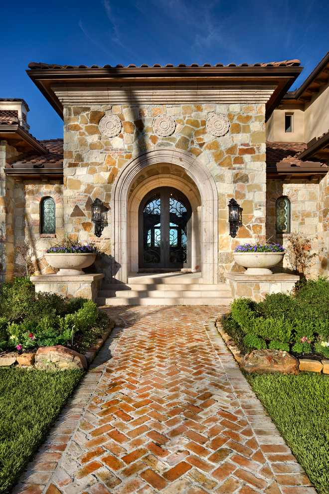 Tuscan Transitional - Mediterranean - Entry - Houston - by JAUREGUI