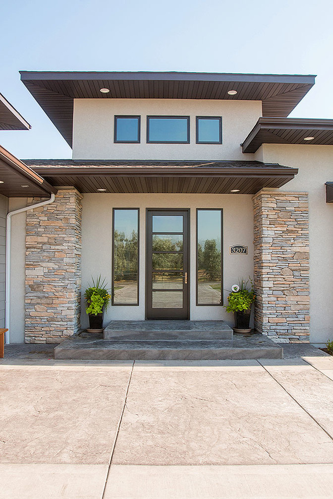Design ideas for a modern front door in Boise with a single front door.