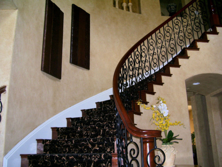 Inspiration for a traditional staircase in Tampa.