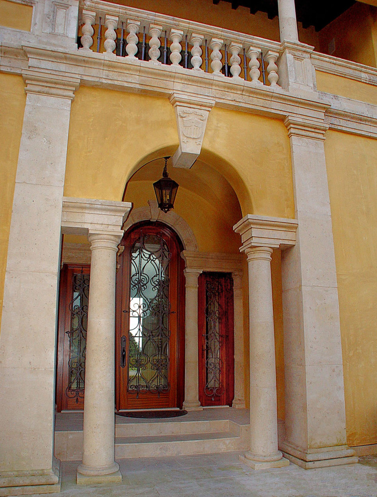 This is an example of a mediterranean entrance in Los Angeles.