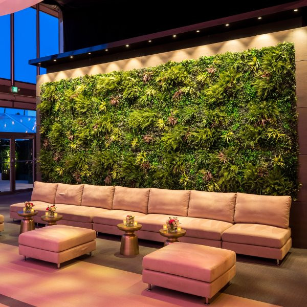 VistaFolia Artificial Green Wall at 2018 Vanity Fair Oscar Party -  Contemporary - Entry - Los Angeles - by UpScapers - Authorized Vistafolia  Partner