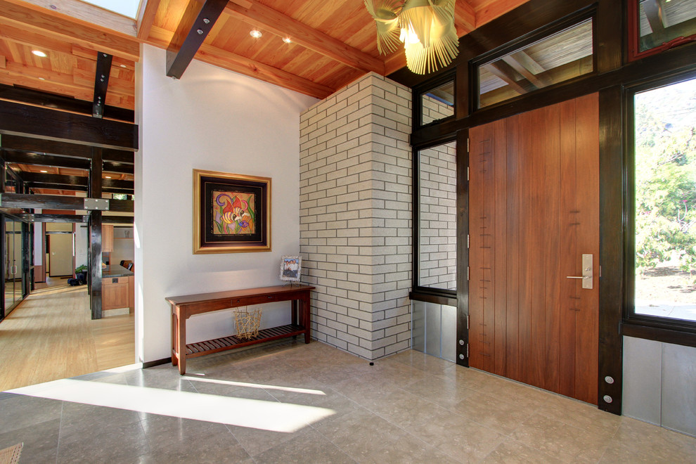 Inspiration for a contemporary entrance in Los Angeles.