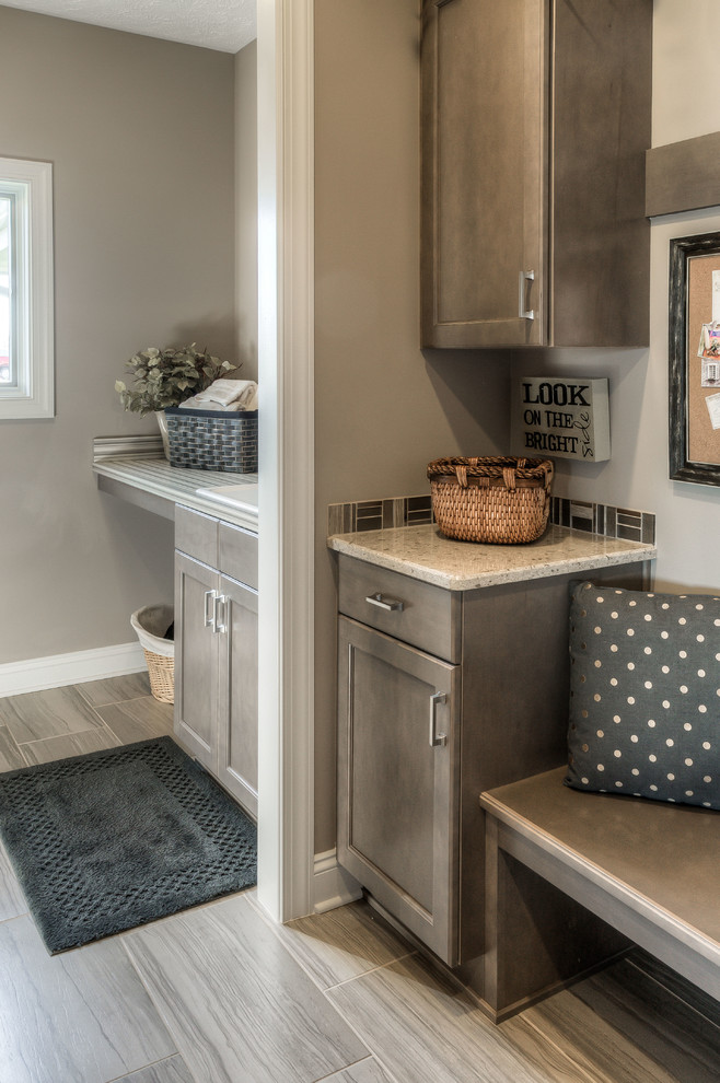 Windgate Model Modern Entry Omaha by Prairie Homes, Inc Houzz