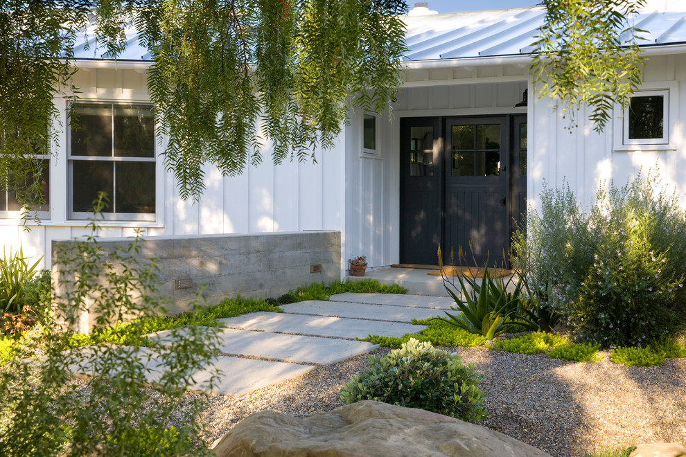 This is an example of a farmhouse entrance in Santa Barbara.
