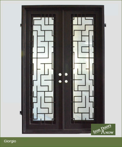 Foto di una porta d'ingresso design di medie dimensioni con una porta a due ante e una porta marrone