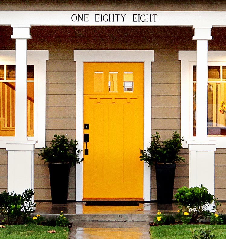 Entryway - craftsman entryway idea in Orange County