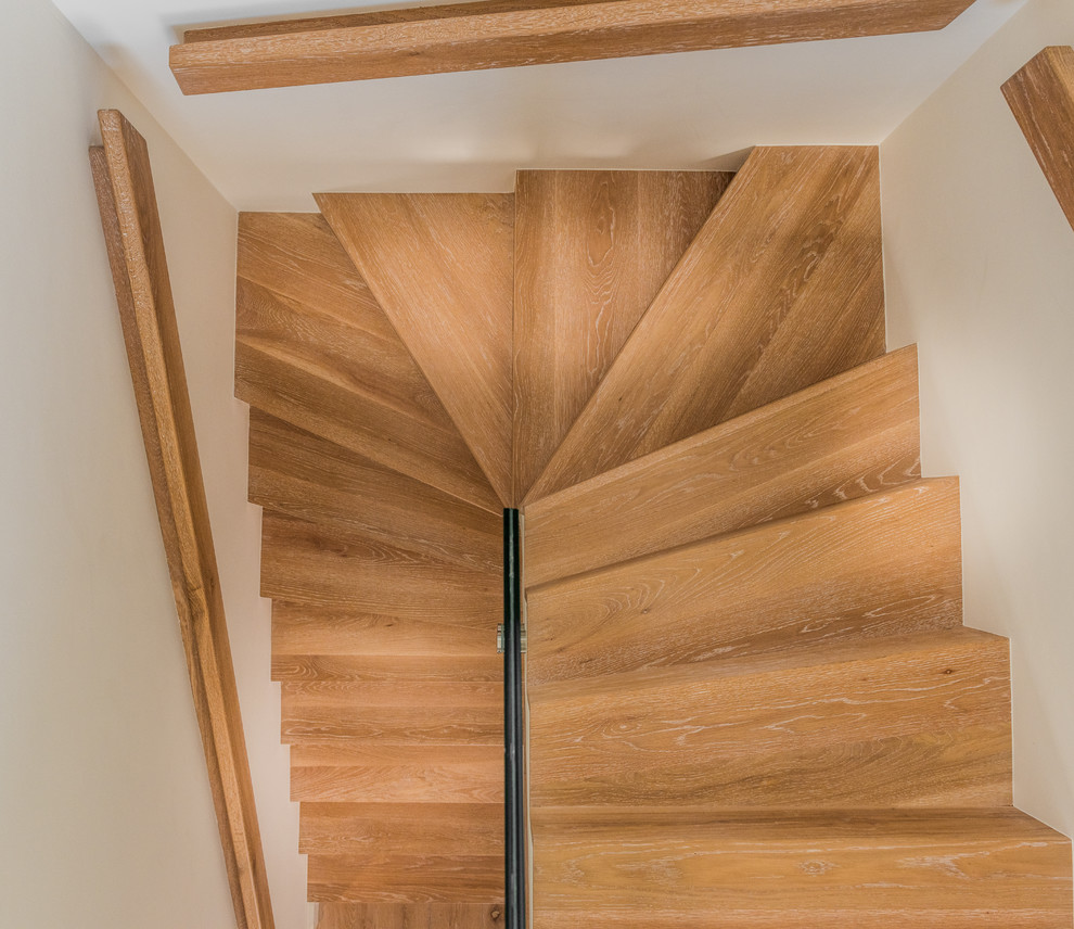 Пример оригинального дизайна: лестница в скандинавском стиле