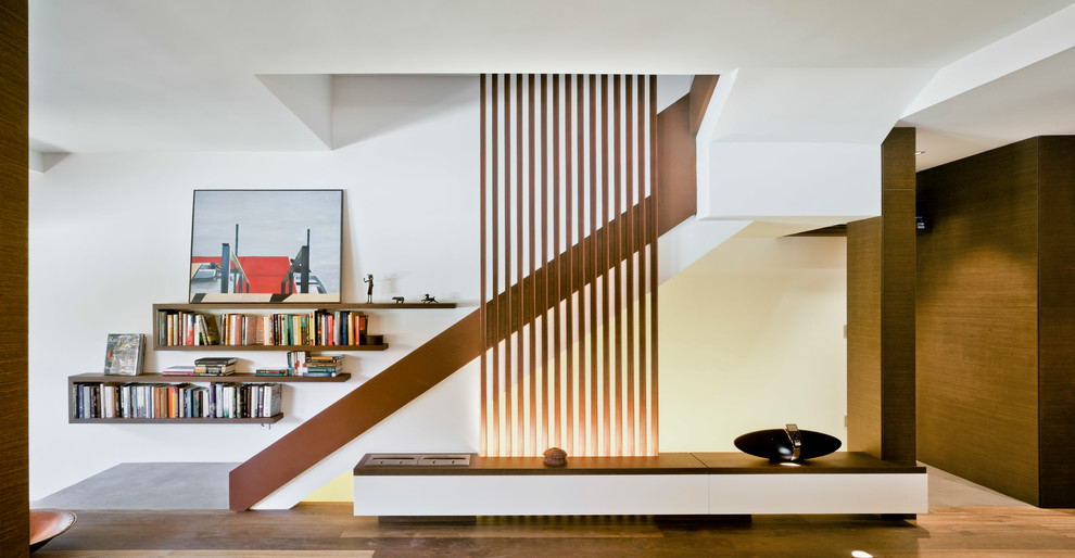 Example of a minimalist staircase design in Alicante-Costa Blanca