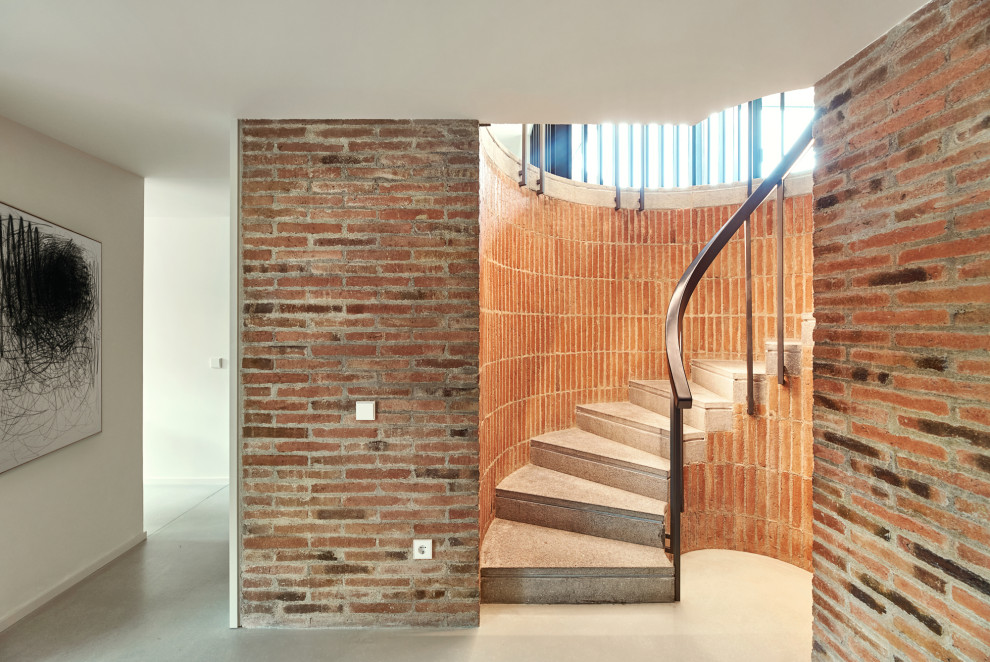 Große Moderne Treppe in Barcelona