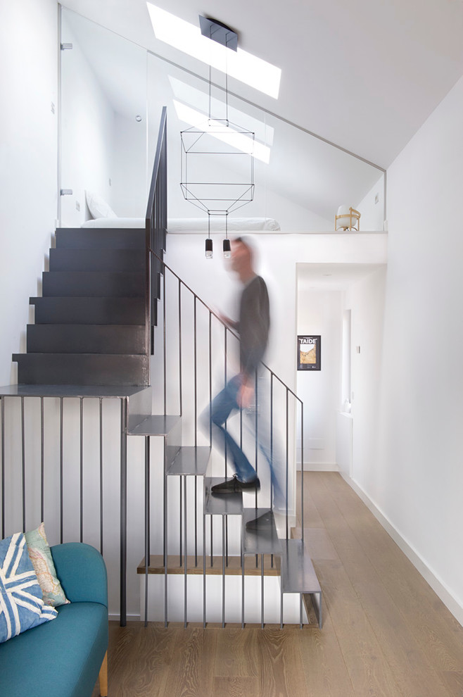 Staircase - mid-sized contemporary l-shaped staircase idea in Barcelona
