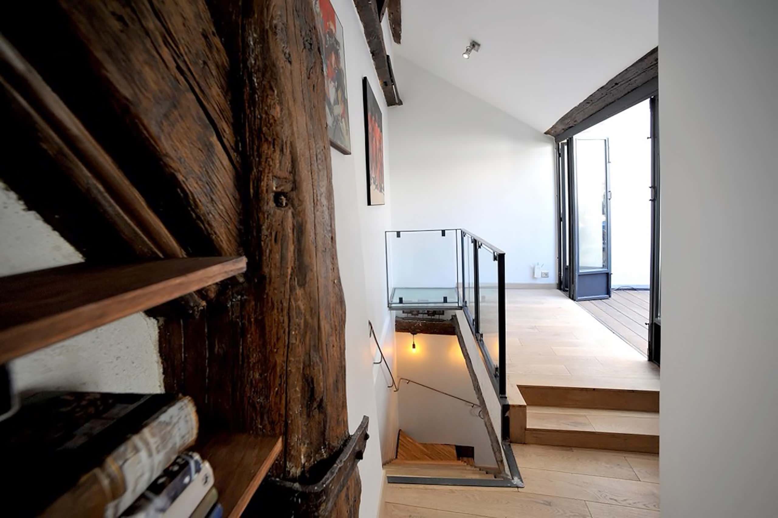 おしゃれな階段 壁紙 の画像 21年8月 Houzz ハウズ