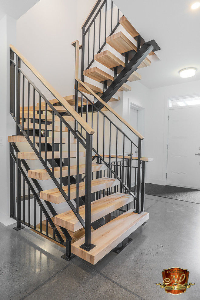 Escalier avec limon central en acier et marches en merisier de 3'' d — free download