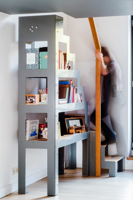 Escalier bibliothèque Libro et rambarde dressing ouvert pour mezzanine -  Industriel - Escalier - Paris - par JOA France | Houzz