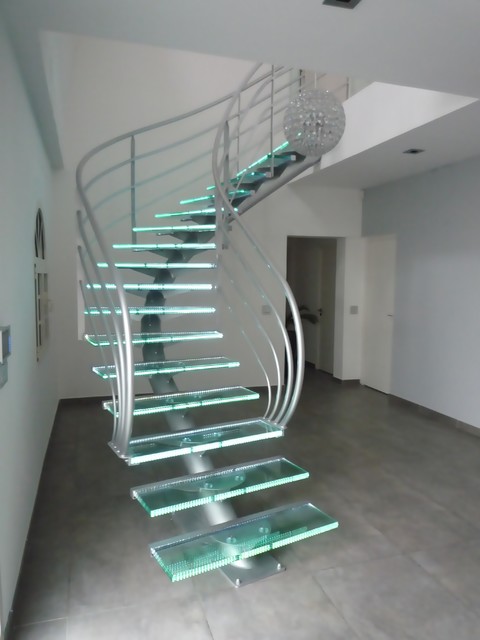 escalier design en verre à limon central - Contemporary - Staircase - Paris  - by User | Houzz
