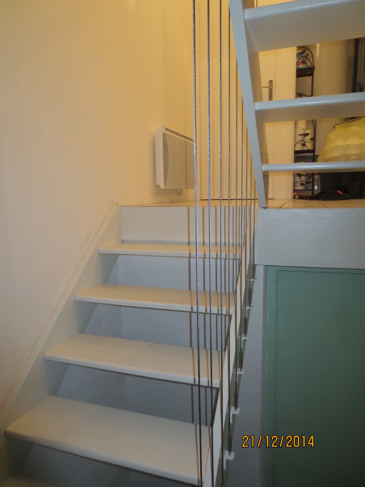 Staircase - industrial staircase idea in Le Havre