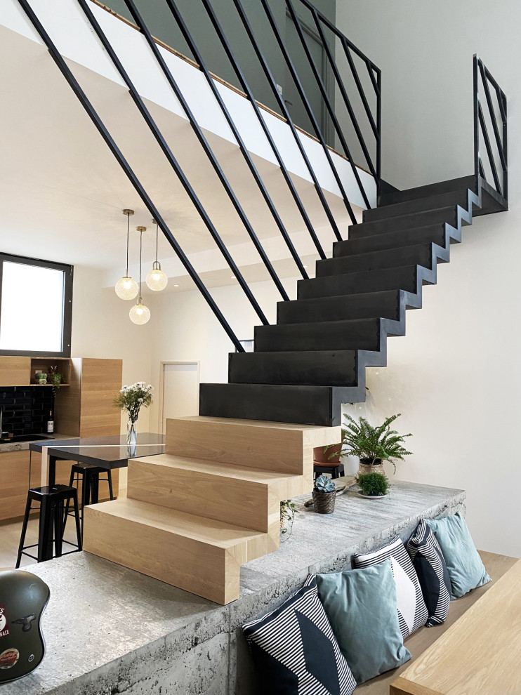 Стильный дизайн: большая лестница в скандинавском стиле - последний тренд